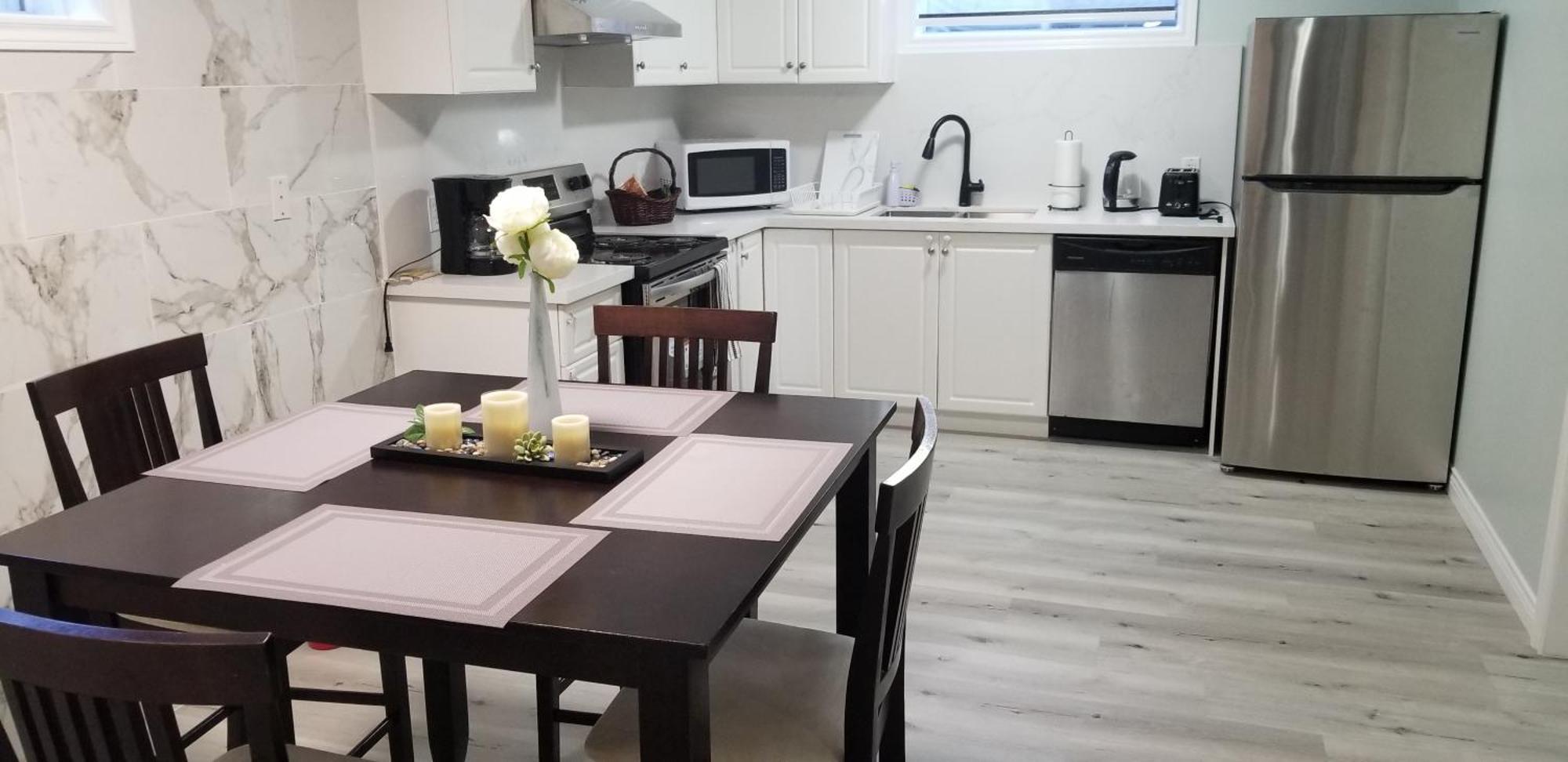 2 Bedroom Luxury Apartment Guelph Ngoại thất bức ảnh